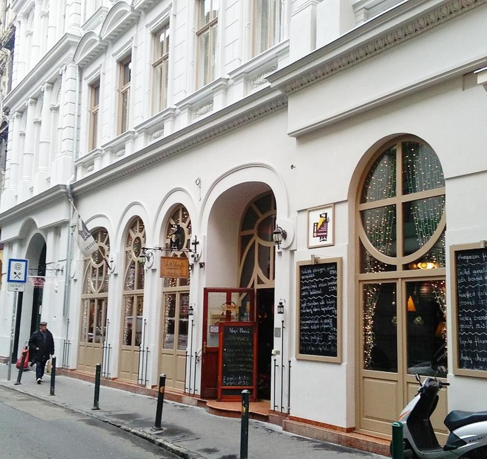 City Center Apartment With Gym & Spa Budapest Eksteriør bilde