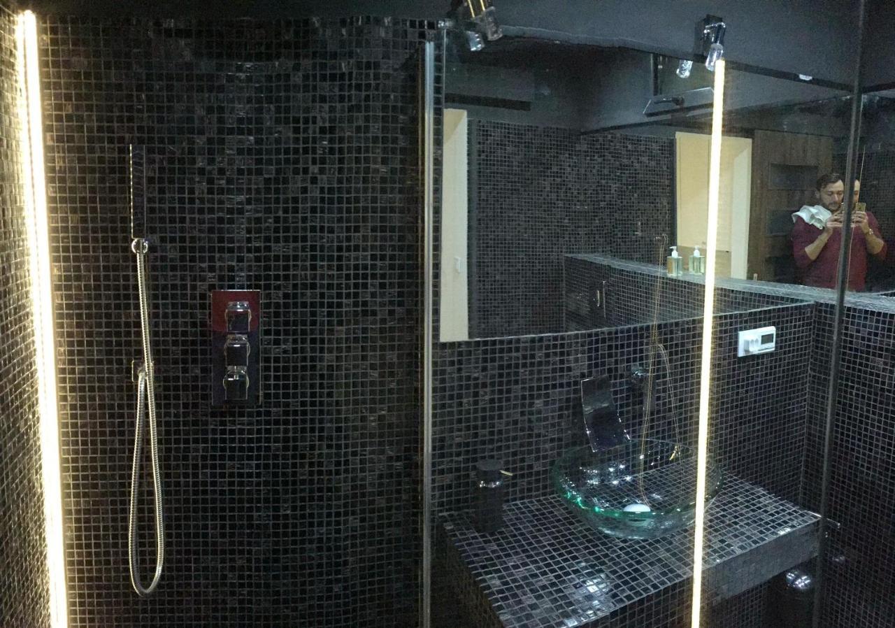 City Center Apartment With Gym & Spa Budapest Eksteriør bilde